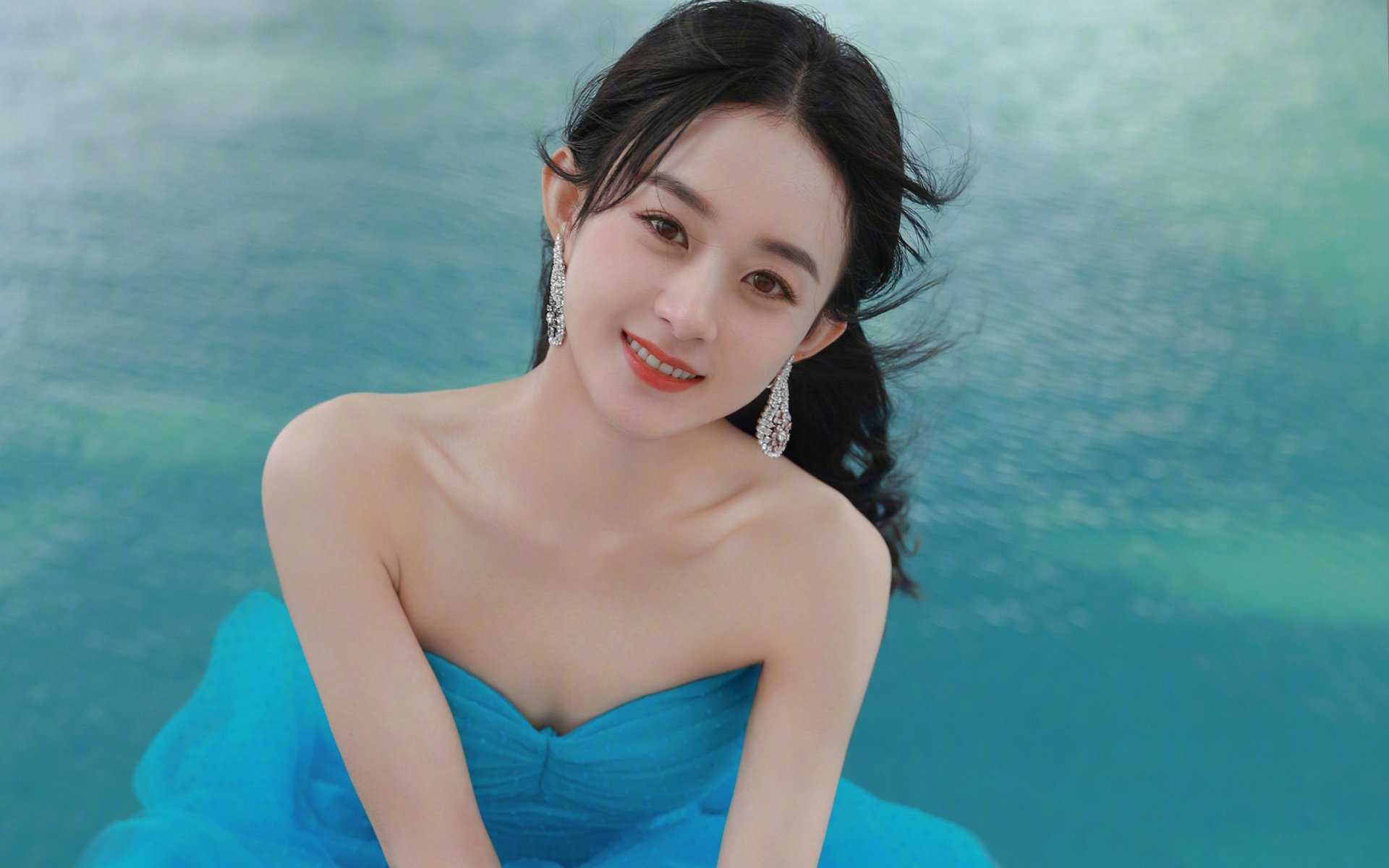 九游游戏在线玩-常青树：本赛季表现稳定的中老年球员盘点，中老年足球球星合影